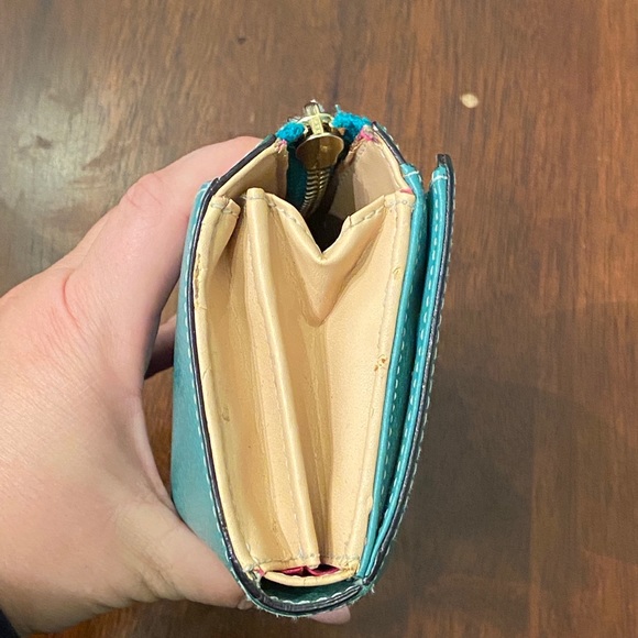 Kate Spade Tech Wallet - Picture 6 of 7